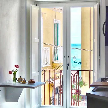 Sea View First Floor “casa Mia “ *